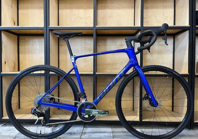 GIANT DEFY ADVANCED 0 SRAM RIVAL AXS