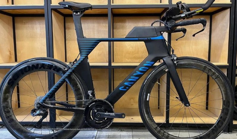 ВЕЛОСИПЕД ДЛЯ ТРИАТЛОНА CANYON SPEEDMAX CF DI2