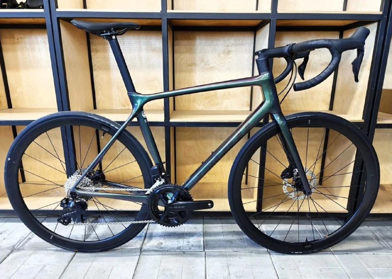 GIANT TCR ADVANCED PRO 1 105 DI2