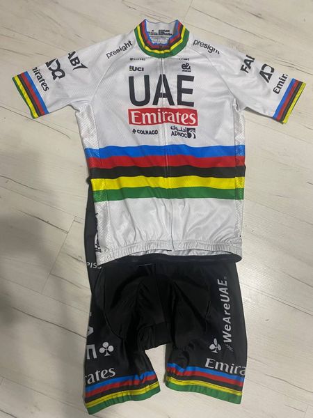 Велокомплект UAE Emirates